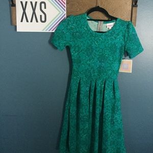 NWT XXS LuLaRoe Amelia dress